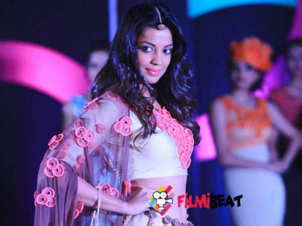 Condom Fashion Show