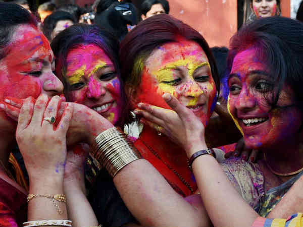 કોલકાતામાં હોળી