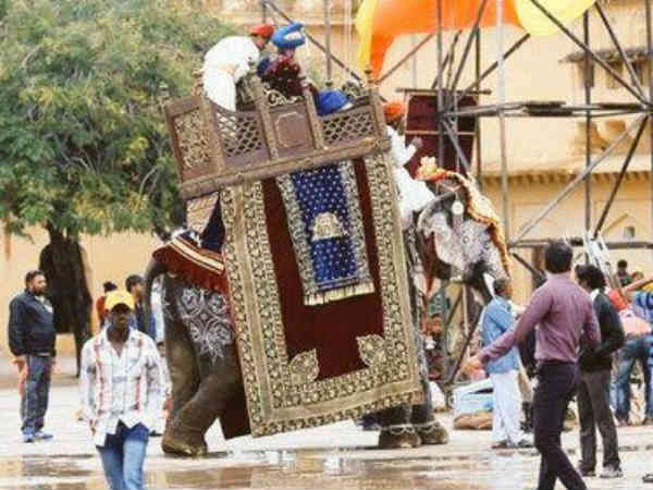 બાજીરાવ મસ્તાનીના લિક ફોટો