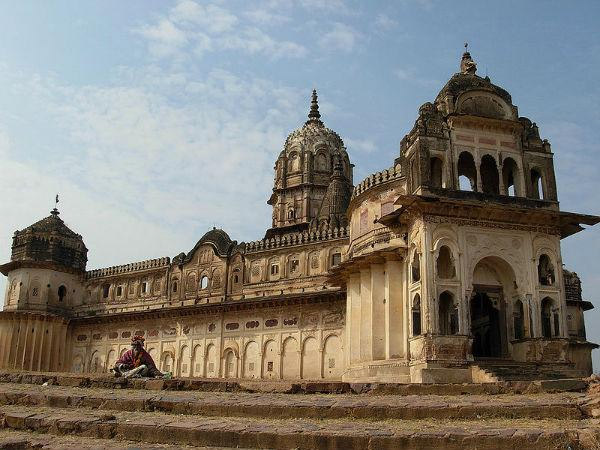 9- ઓરછા, ઓરછા મંદિર