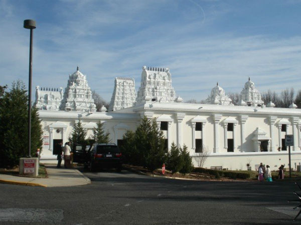 મંદિરમાં તોડફોડ