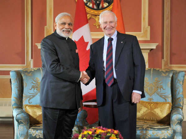 મોદી મળ્યા ગવર્નરને