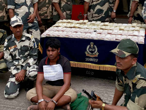 બીએસએફએ 64 લાખ રૂપિયાની નકલી નોટો ઝડપી