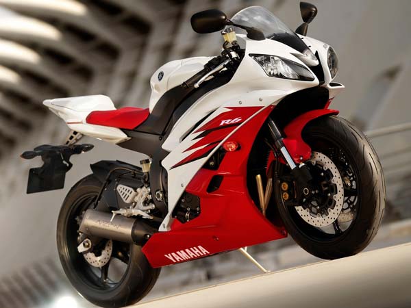 યામાહા YZF600 R6