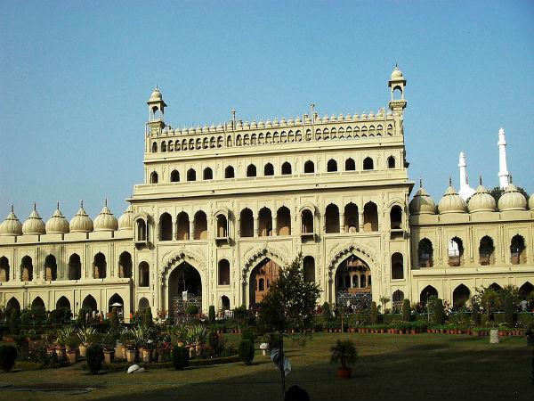 લખનઉ (ગલૌટી કબાબ અને લેવડી)