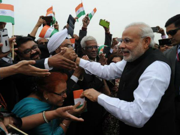 મોદીને મળવા ભારતીય સમુદાયની પડાપડી