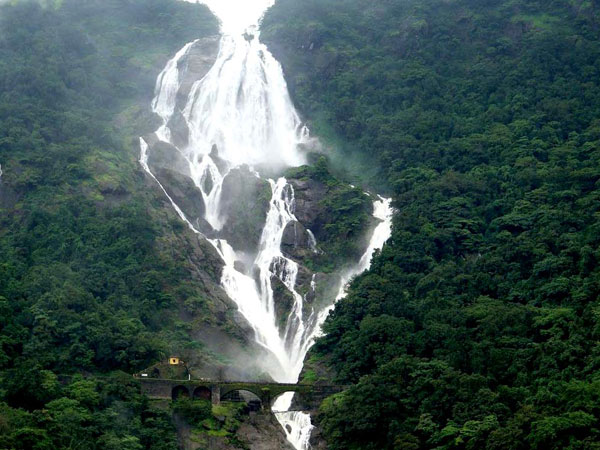 દૂધસાગર ફોલ્સ
