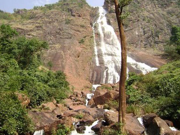 કાંદાધર વોટરફોલ્સ
