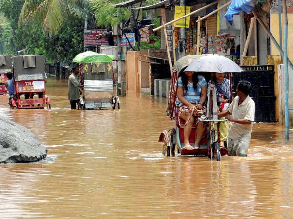 ગુવાહાટીમાં વરસાદે કર્યો જળબંબાકાર