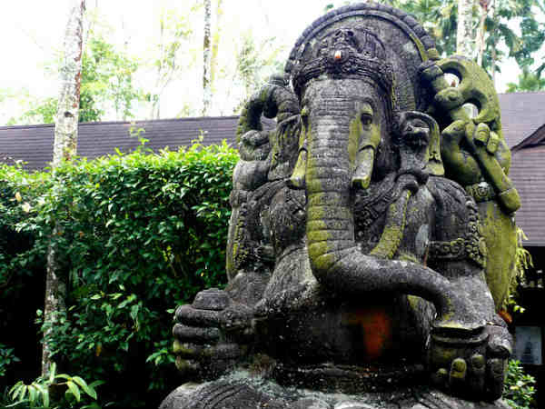 ગણેશ ભૈરવને ના ચઢાવો તુલસી