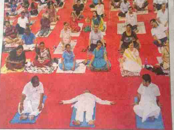 યોગ કરતા કરતા