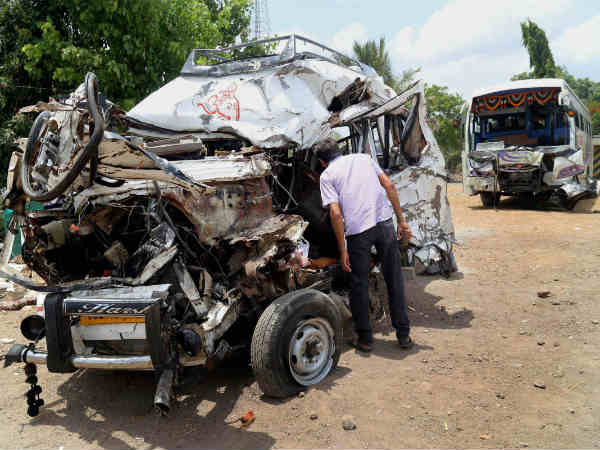 રાજસ્થાનની સ્કૂલ બસ પર પડ્યો હાઇટેન્શન વાયર