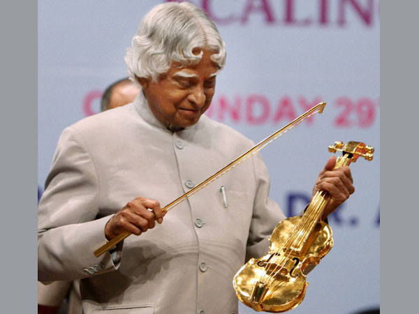 રાષ્ટ્રપતિ બન્યા બાદ દાન કરી દીધી સંપતિ