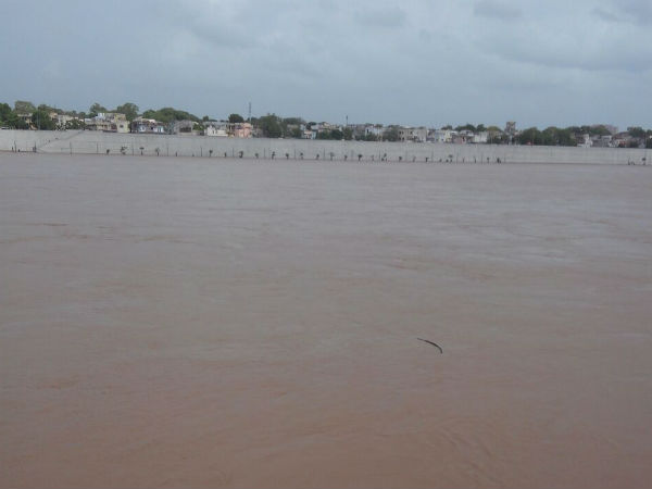 નદી બે કાંઠા