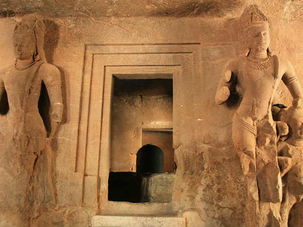 ફળથી બનેલ શિવલિંગ