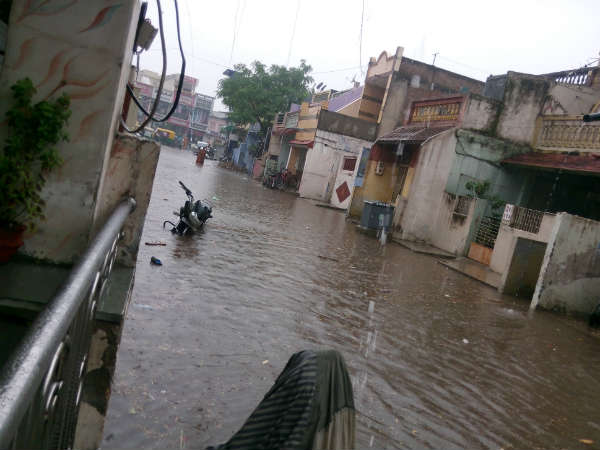 ધોધમાર વરસાદ