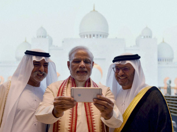 મોદીની સેલ્ફી કૂટનીતિ