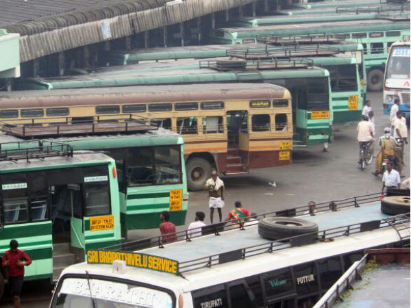નવા એસટી સ્ટેન્ડ પર ફેરિયાઓ પર પ્રતિબંધ