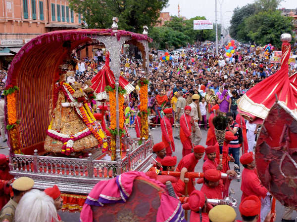 જયપુરમાં ધામધૂમથી ઉજવાઇ તેજ