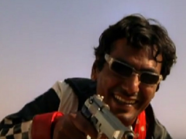 મનોરમા 60 ફીટ અંડર