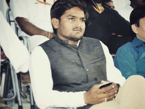 પાસ કન્વીનરો સુરતમાં હાર્દિકે મળવા ઉમટ્યા.