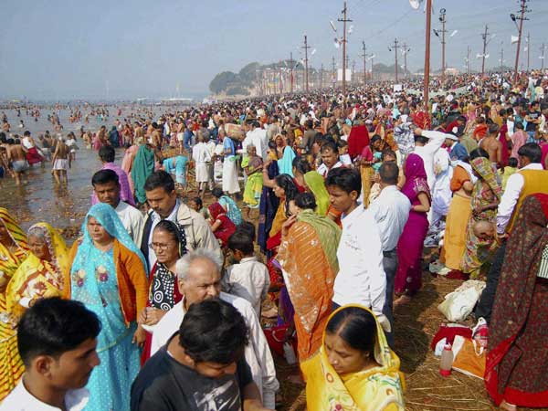 પ્લેન દ્વારા