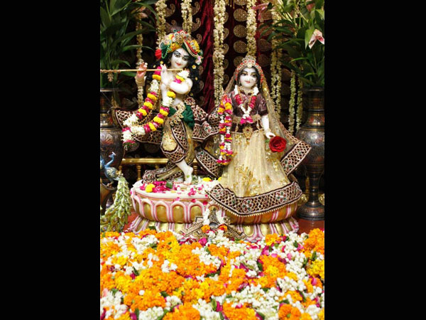 ફુલોથી સજાવટ