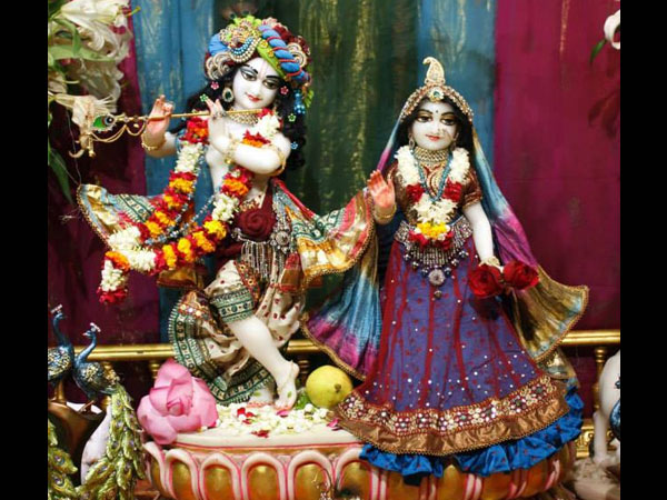 રંગબેરંગી પડદા