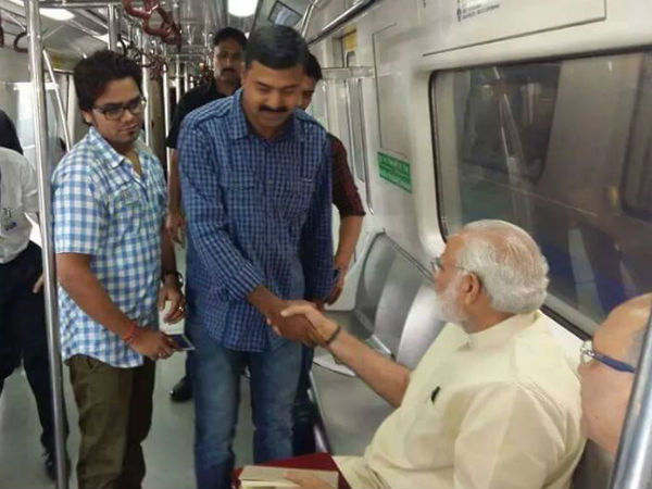 સેલ્ફી વીથ મોદી