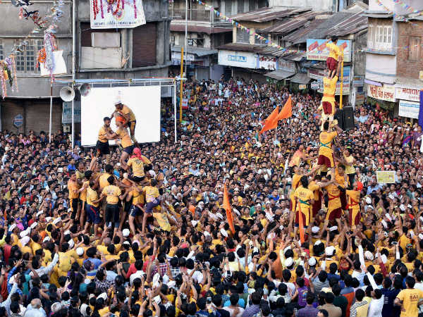 ગુજરાતના સુરતમાં પણ દહીં હાંડીનો ઉત્સવ