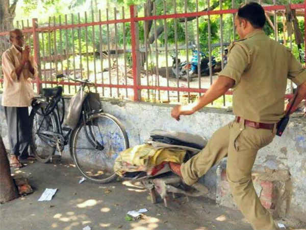 પોલીસની બેરહમી, સીએમે કર્યા સસ્પેન્ડ