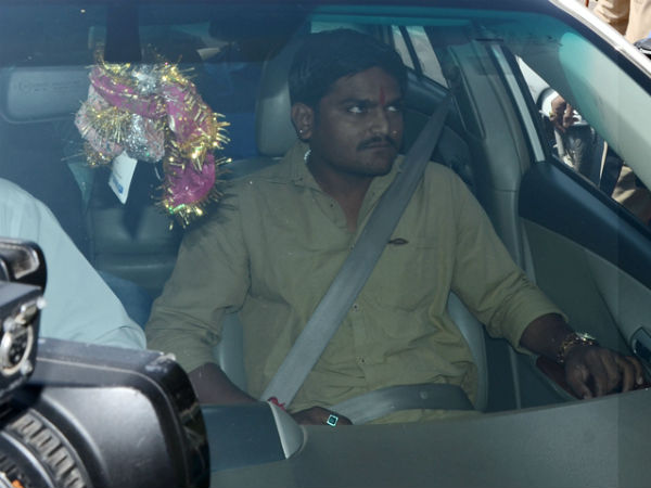 હાઇકોર્ટેમાં કોણે શું કહ્યું.