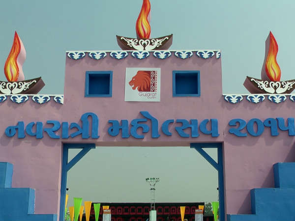 જીએમડીસી ગ્રાઉન્ડ પર વાઇબ્રન્ટ નોરતાની તૈયારીઓ