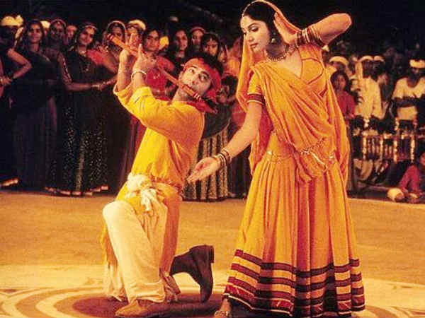 રાધા કૈસે ના જલે