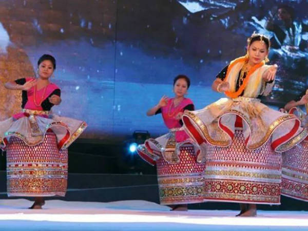 મણિપુર નૃત્યની ઝલક