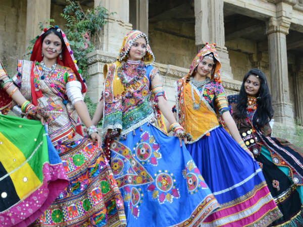 કુછ દિન તો બિતાવો ગુજરાત મેં