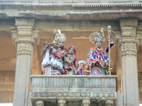 અટારી ટહૂક્યો મોર