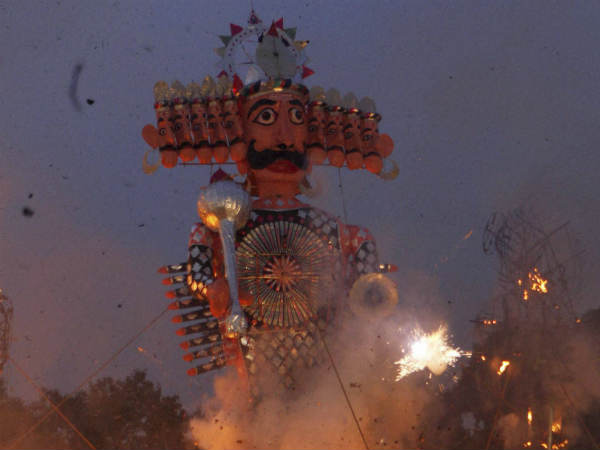 લીડર બનો ડીક્ટેટર નહીં