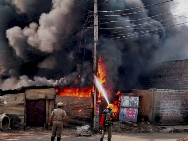 હૈદરાબાદમાં પ્લાસ્ટીકના ગોડાઉનમાં ભીષણ આગ