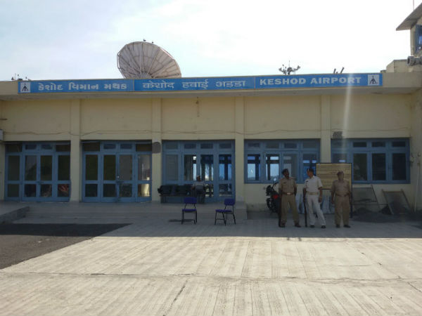 કેશોદ એરપોર્ટને બોમ્બથી ઉડાવાની મળી ધમકી