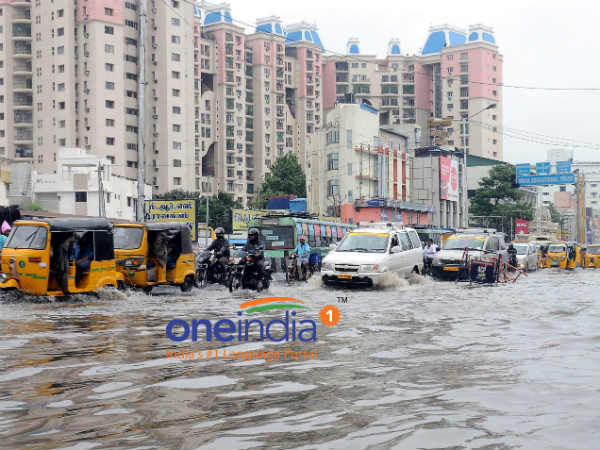 ચેન્નઇમાં ભારે વરસાદ સ્કૂલ કોલેજ બંધ