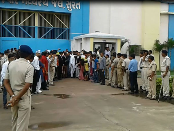 કાઢિયાવાડી ડ્રેસનું કારણ