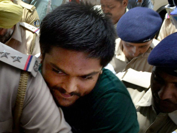 કોણ છે હાર્દિક પટેલ