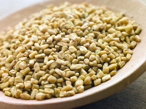 મેથીની પેસ્ટ