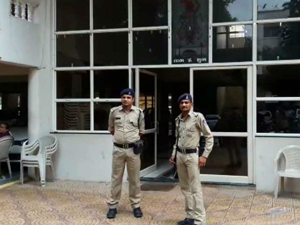 હાઇબોન્ડ સિમેન્ટ ગ્રુપ ઉપર આઇટીની રેડ