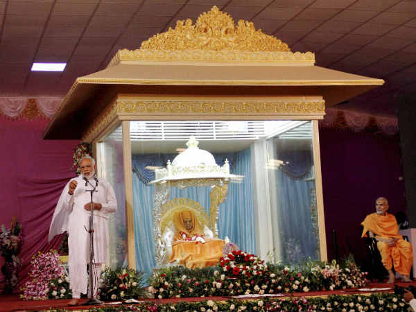 મોદીના દર્શનના કારણે હરિભક્તોના દર્શન બંધ