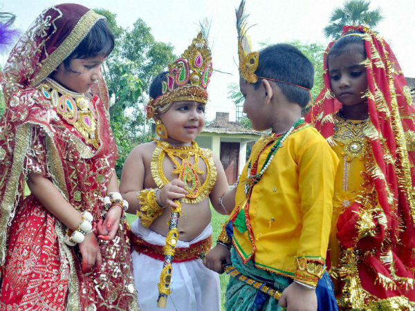 નાના બાળગોપાલો