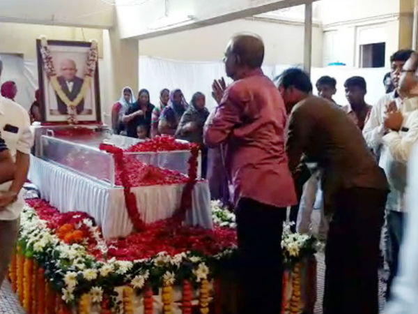 જલારામ બાપના વંશજ જયસુખરામ બાપાના આજે થયા અંતિમ સંસ્કાર