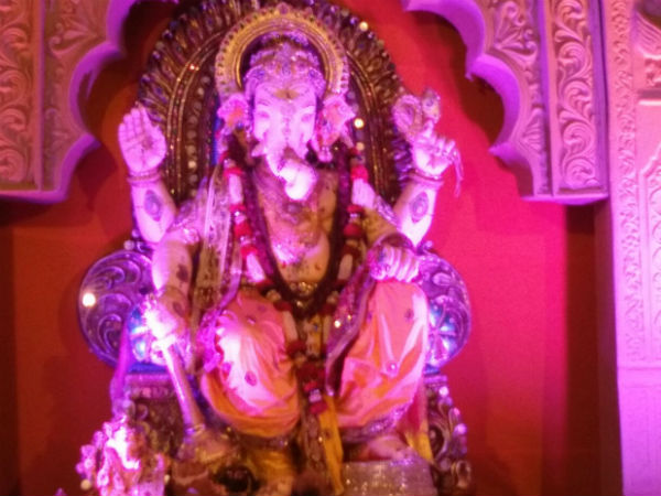 અમદાવાદ ચા રાજાની રોનક જુઓ
