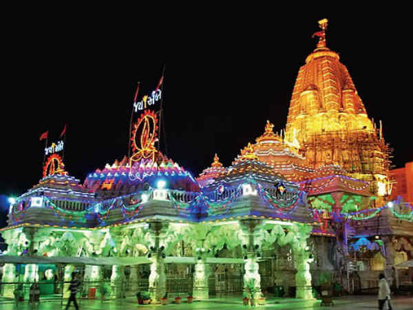 હાલ પરિસ્થિતીને જોતા અંબાજી મંદિરની સુરક્ષાની વધારાઇ